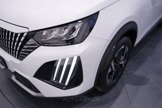 PEUGEOT 2008 usata, con Android Auto