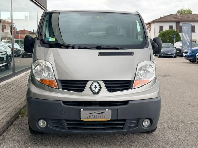 RENAULT Trafic usata, con Autoradio
