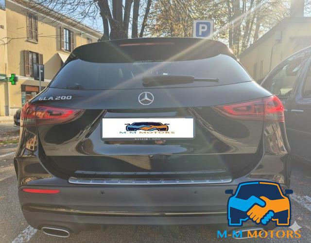 MERCEDES-BENZ GLA 200 usata, con Alzacristalli elettrici
