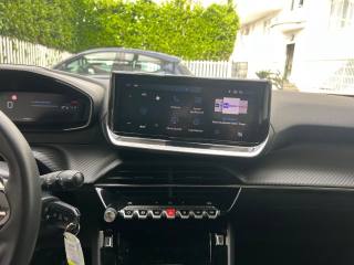 PEUGEOT 2008 usata, con USB