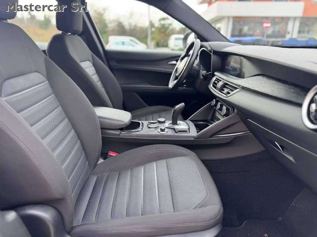 ALFA ROMEO Stelvio usata, con Park Distance Control