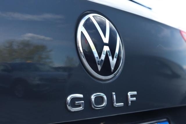 VOLKSWAGEN Golf Variant usata, con Luci diurne