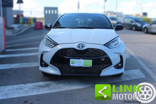 TOYOTA Yaris usata, con Airbag