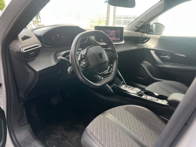PEUGEOT 2008 usata, con Cruise Control
