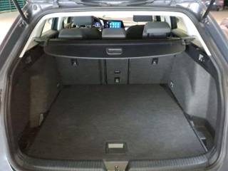 VOLKSWAGEN Golf Variant usata, con Cruise Control