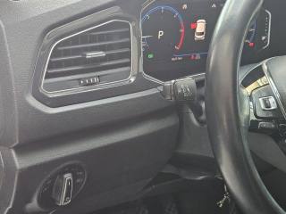VOLKSWAGEN T-Roc usata, con USB