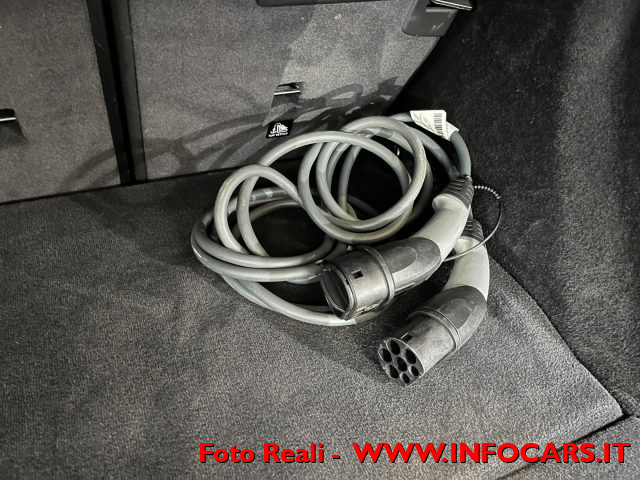 BMW 330 usata, con Portellone posteriore elettrico