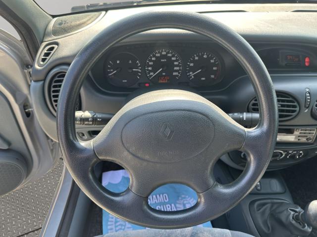 RENAULT Megane usata, con Chiusura centralizzata
