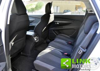 PEUGEOT 5008 usata, con Climatizzatore