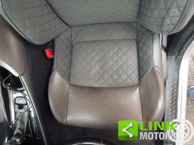 TOYOTA C-HR usata, con Climatizzatore