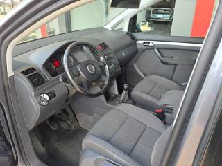 VOLKSWAGEN Touran usata, con Airbag laterali