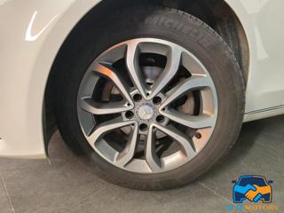 MERCEDES-BENZ C 200 usata, con Chiusura centralizzata