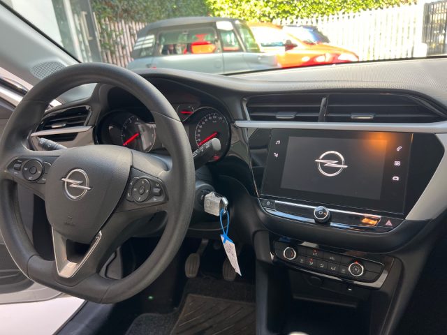 OPEL Corsa usata, con USB