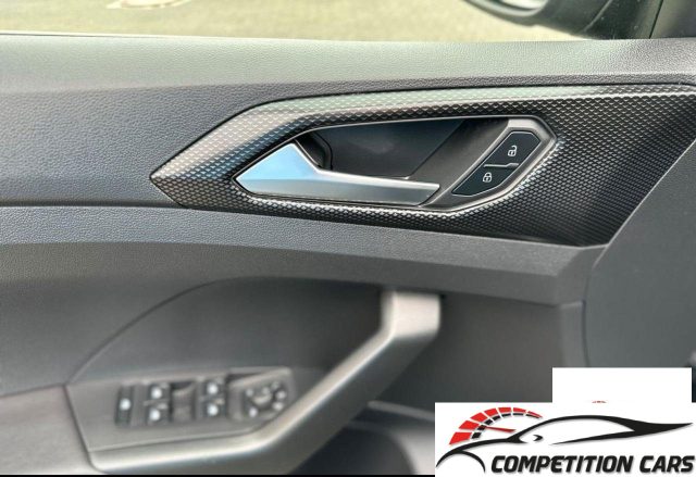 VOLKSWAGEN T-Cross usata, con Autoradio digitale