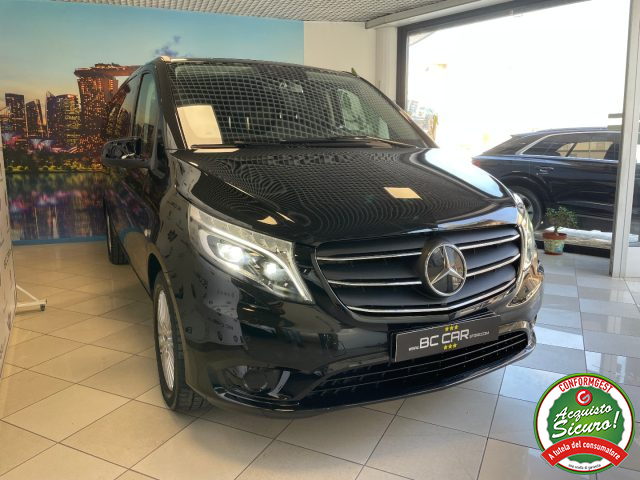 MERCEDES-BENZ Vito usata, con Fari LED