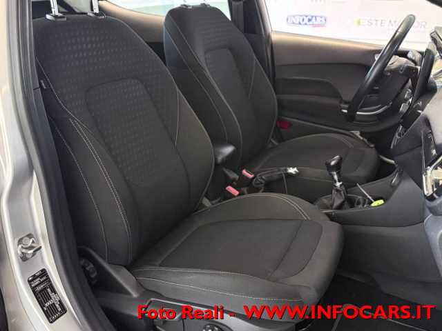 FORD Fiesta usata, con Autoradio
