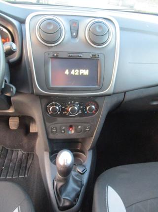 DACIA Sandero usata, con Touch screen