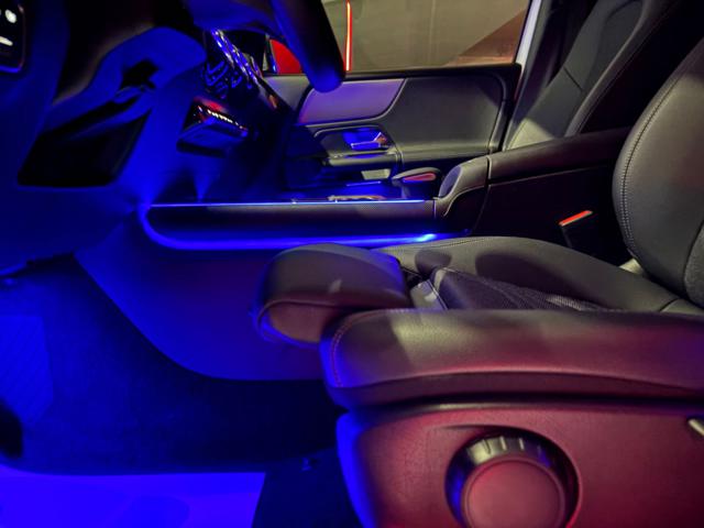 MERCEDES-BENZ GLB 200 usata, con Specchietti laterali elettrici