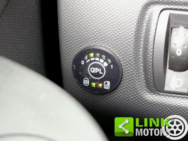 RENAULT Clio usata, con Fendinebbia