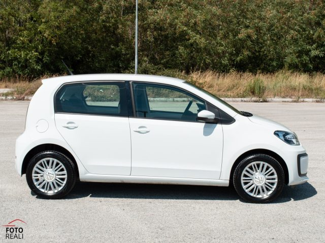 VOLKSWAGEN up! usata, con Boardcomputer