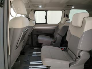 VOLKSWAGEN Multivan usata, con Leve al volante