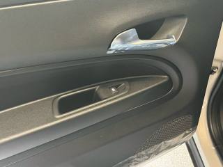 JEEP Avenger usata, con Specchietti laterali elettrici