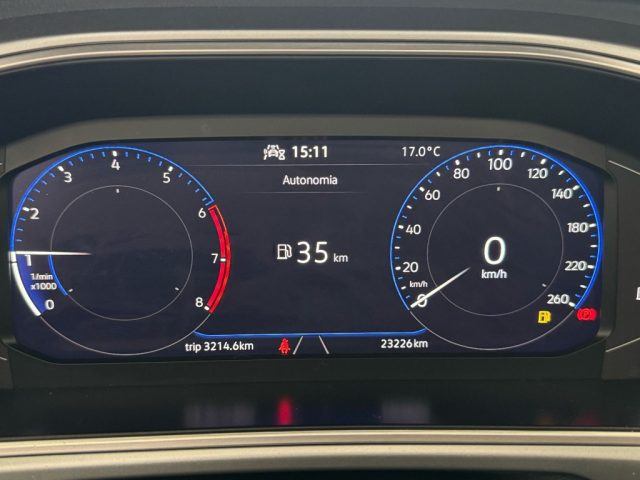 VOLKSWAGEN T-Roc usata, con Volante in pelle