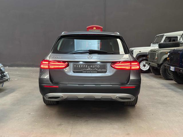 MERCEDES-BENZ E 220 usata, con Alzacristalli elettrici