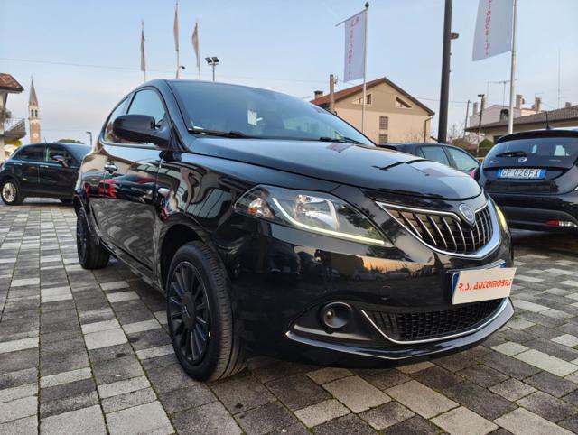 LANCIA Ypsilon usata, con Airbag