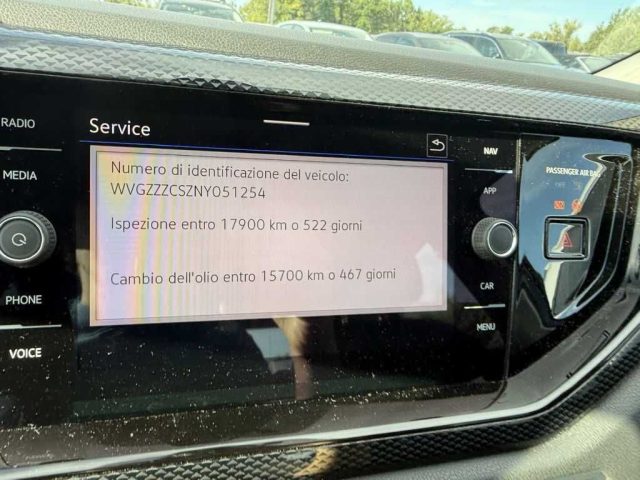VOLKSWAGEN Taigo usata, con Controllo automatico clima