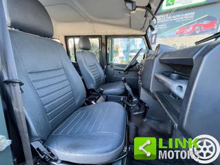 LAND ROVER Defender usata 37