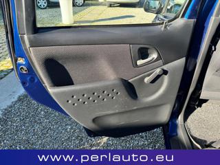 TOYOTA Yaris usata, con Lettore CD