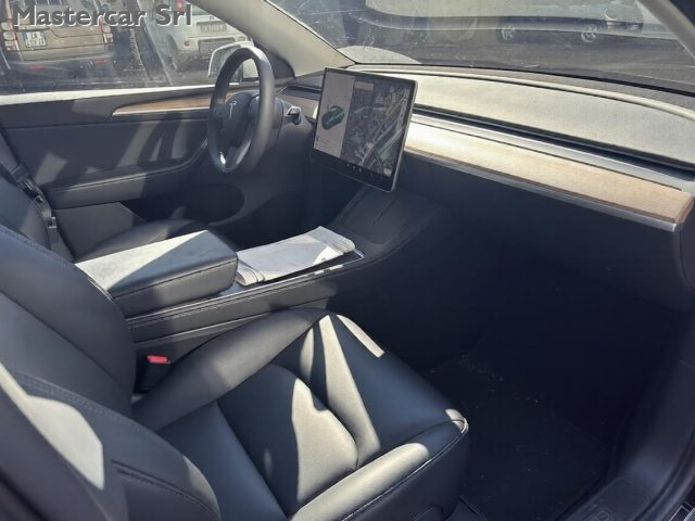 TESLA Model Y usata 6