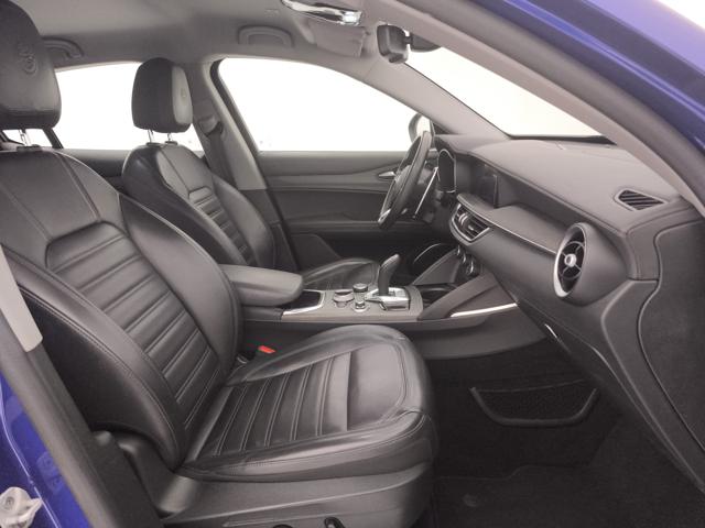 ALFA ROMEO Stelvio usata, con Autoradio digitale