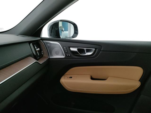VOLVO XC60 usata, con Fari LED