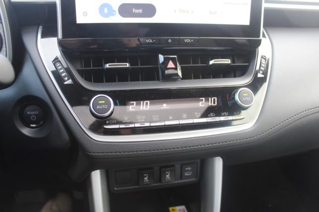 TOYOTA Corolla Cross usata, con Sensore di pioggia