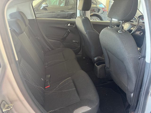 PEUGEOT 208 usata 23