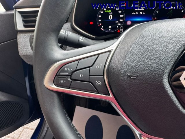 RENAULT Clio usata, con Controllo elettronico della corsia