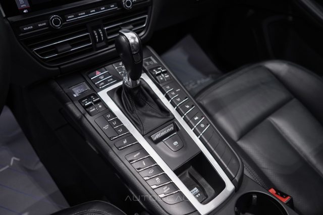 PORSCHE Macan usata, con Volante multifunzione