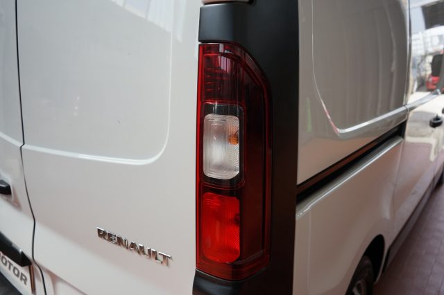 RENAULT Trafic usata, con Sensore di luce