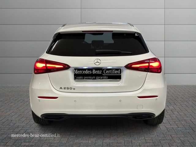 MERCEDES-BENZ A 250 usata, con Alzacristalli elettrici