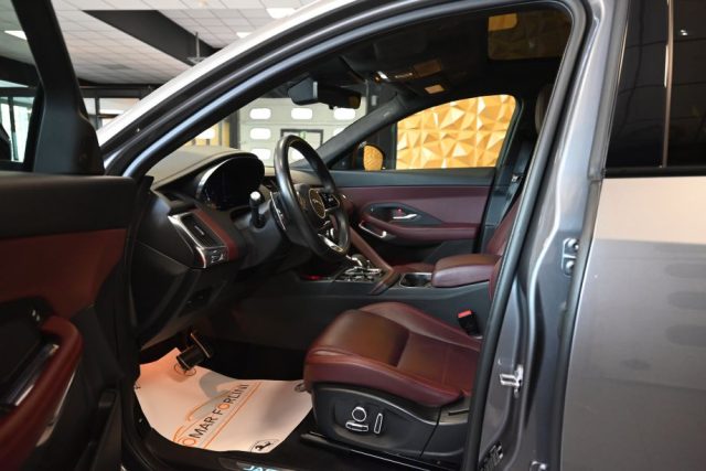 JAGUAR E-Pace usata 20