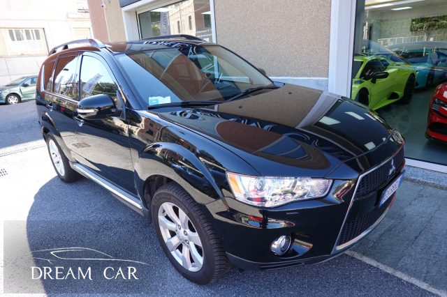 MITSUBISHI Outlander usata, con Boardcomputer