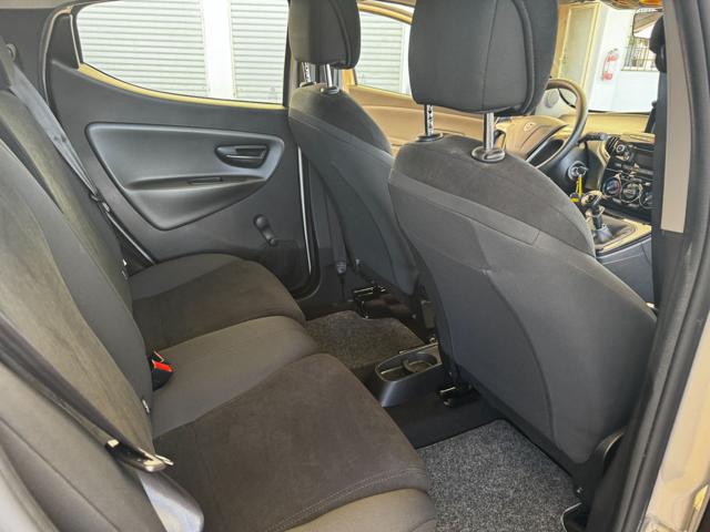 LANCIA Ypsilon usata 27