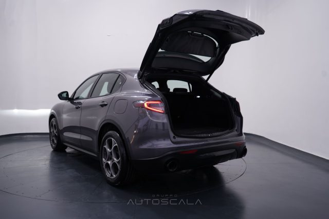 ALFA ROMEO Stelvio usata, con Airbag testa