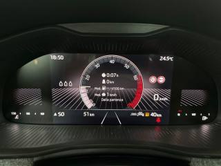 SKODA Kamiq usata, con Sedile posteriore sdoppiato