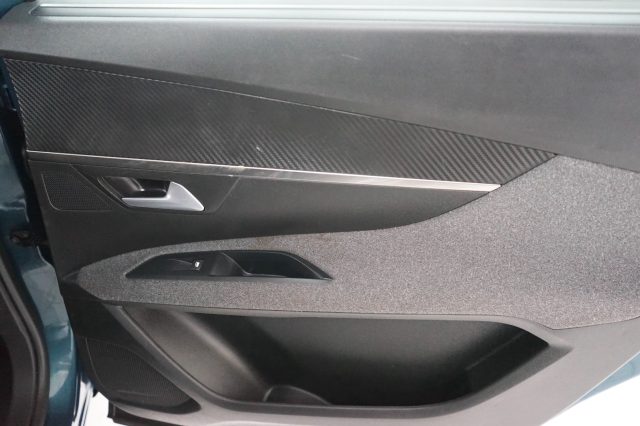 PEUGEOT 5008 usata 40
