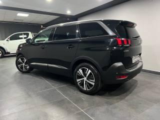 PEUGEOT 5008 usata, con Airbag laterali