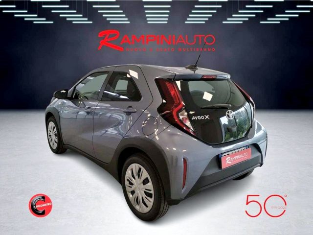 TOYOTA Aygo X usata 8
