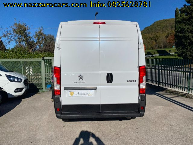 PEUGEOT Boxer usata, con Alzacristalli elettrici